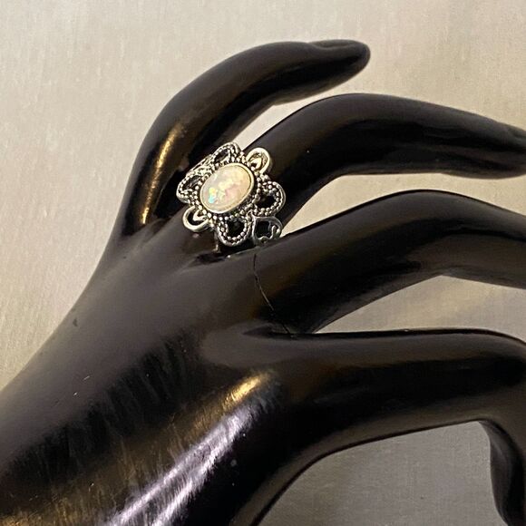 Silver Tone Ring Ornate Central Oval Opalesque Stone - Picture 1 of 5